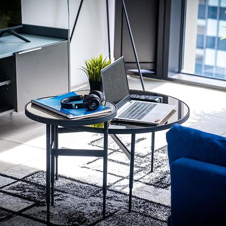 Mercian Luxury Serviced Apartments- Birmingham City Centre - Your Perfect Stay - Gym Rooftop Terrace Cinema Room エクステリア 写真