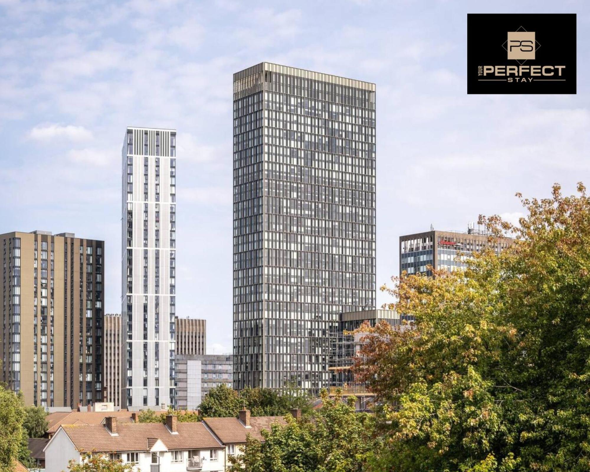 Mercian Luxury Serviced Apartments- Birmingham City Centre - Your Perfect Stay - Gym Rooftop Terrace Cinema Room エクステリア 写真