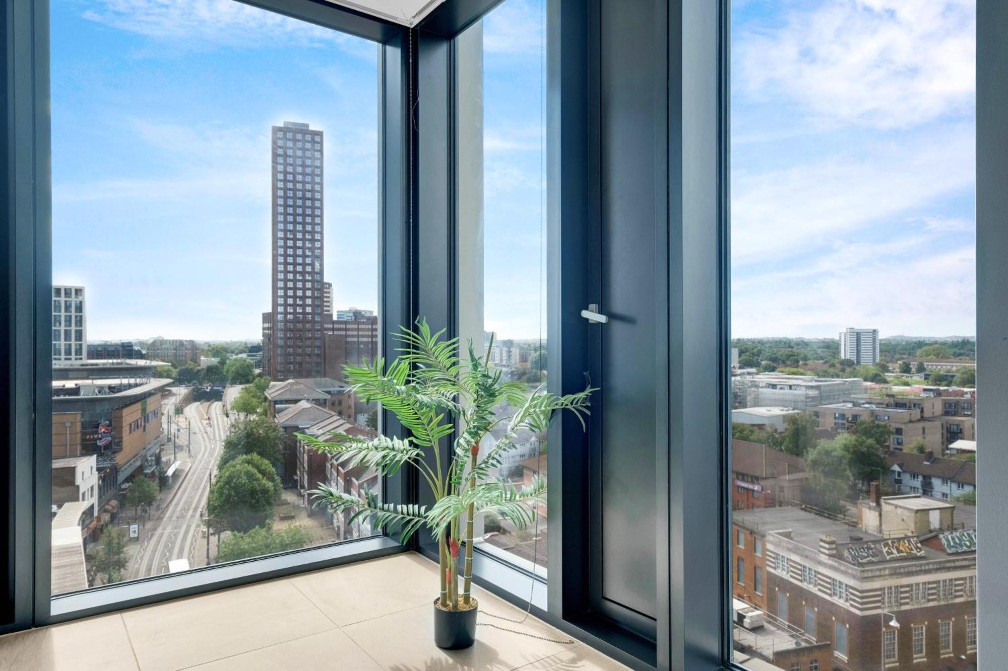 Mercian Luxury Serviced Apartments- Birmingham City Centre - Your Perfect Stay - Gym Rooftop Terrace Cinema Room エクステリア 写真