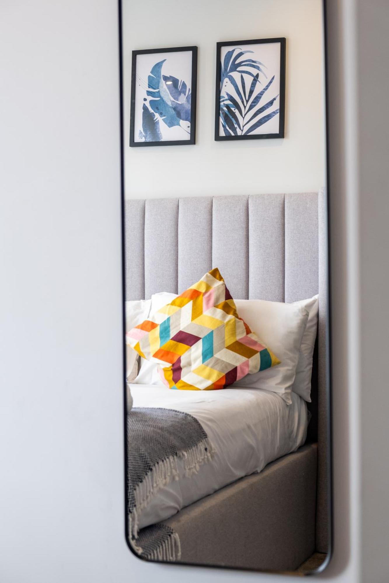 Mercian Luxury Serviced Apartments- Birmingham City Centre - Your Perfect Stay - Gym Rooftop Terrace Cinema Room エクステリア 写真